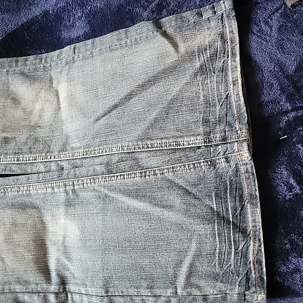 Jeans - Picture 2 of 4